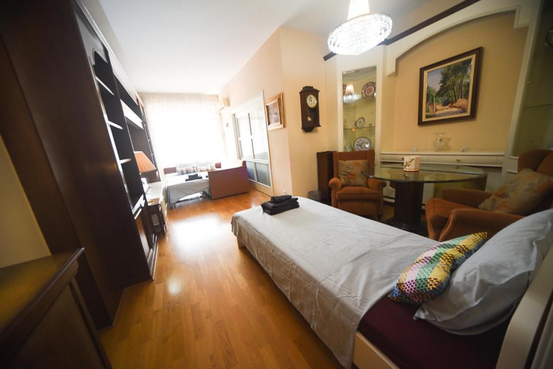 Traditional Rooms In Eixample Barcelona Exterior foto